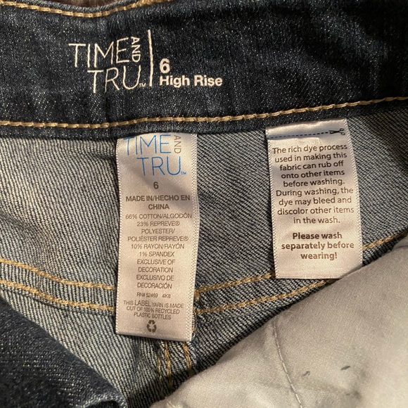 Time and Tru High Rise Cut Offs - Picture 2 of 2